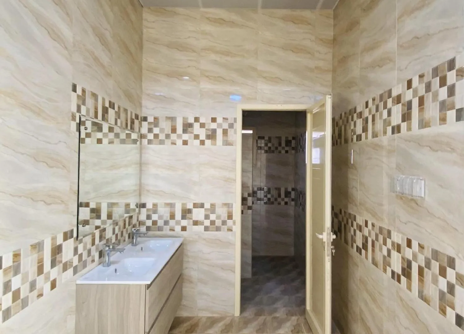 Ek Homes Ras al-Khaimah Inn